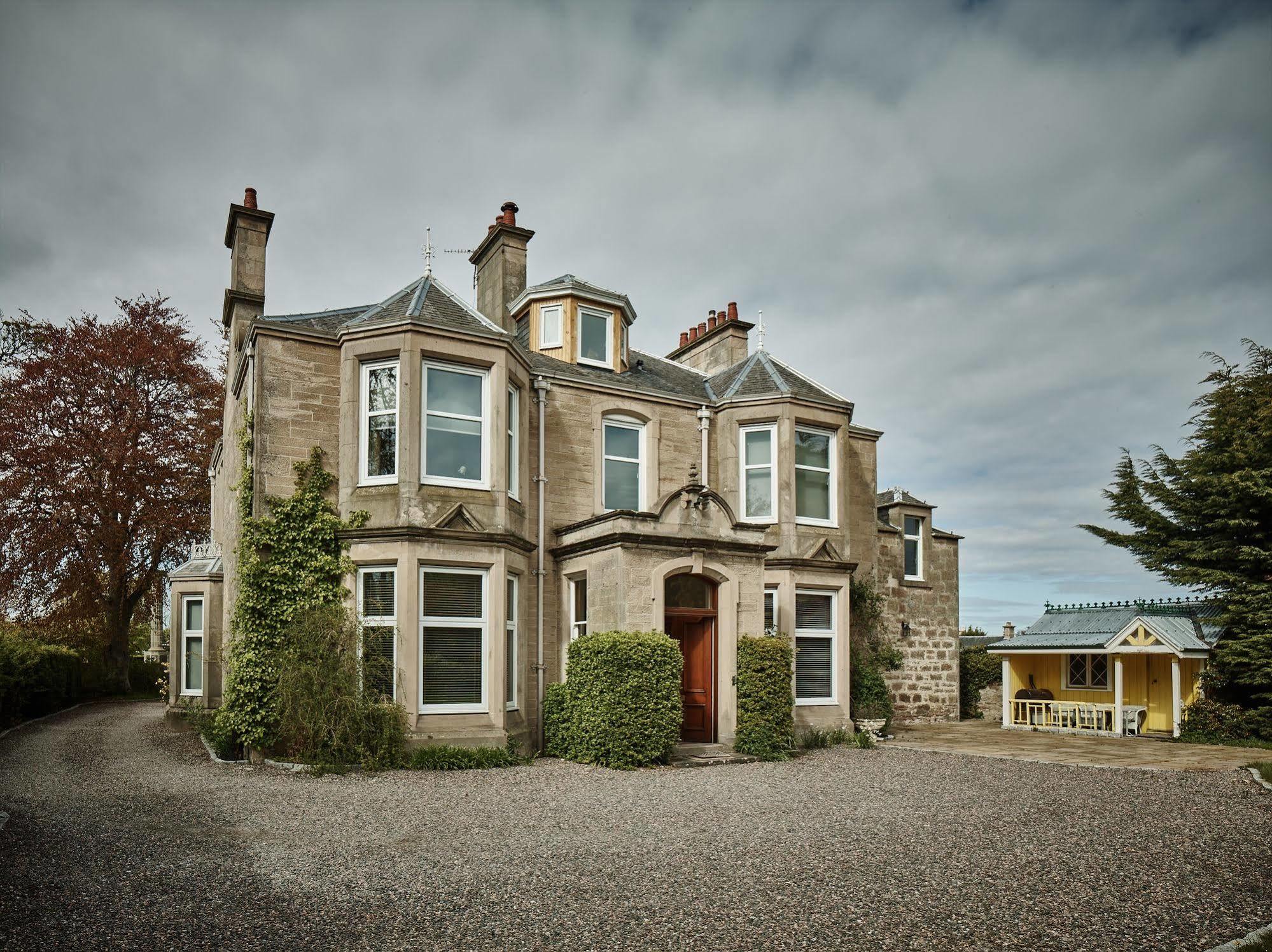 Bed and Breakfast Tali Ayer Nairn Exterior foto
