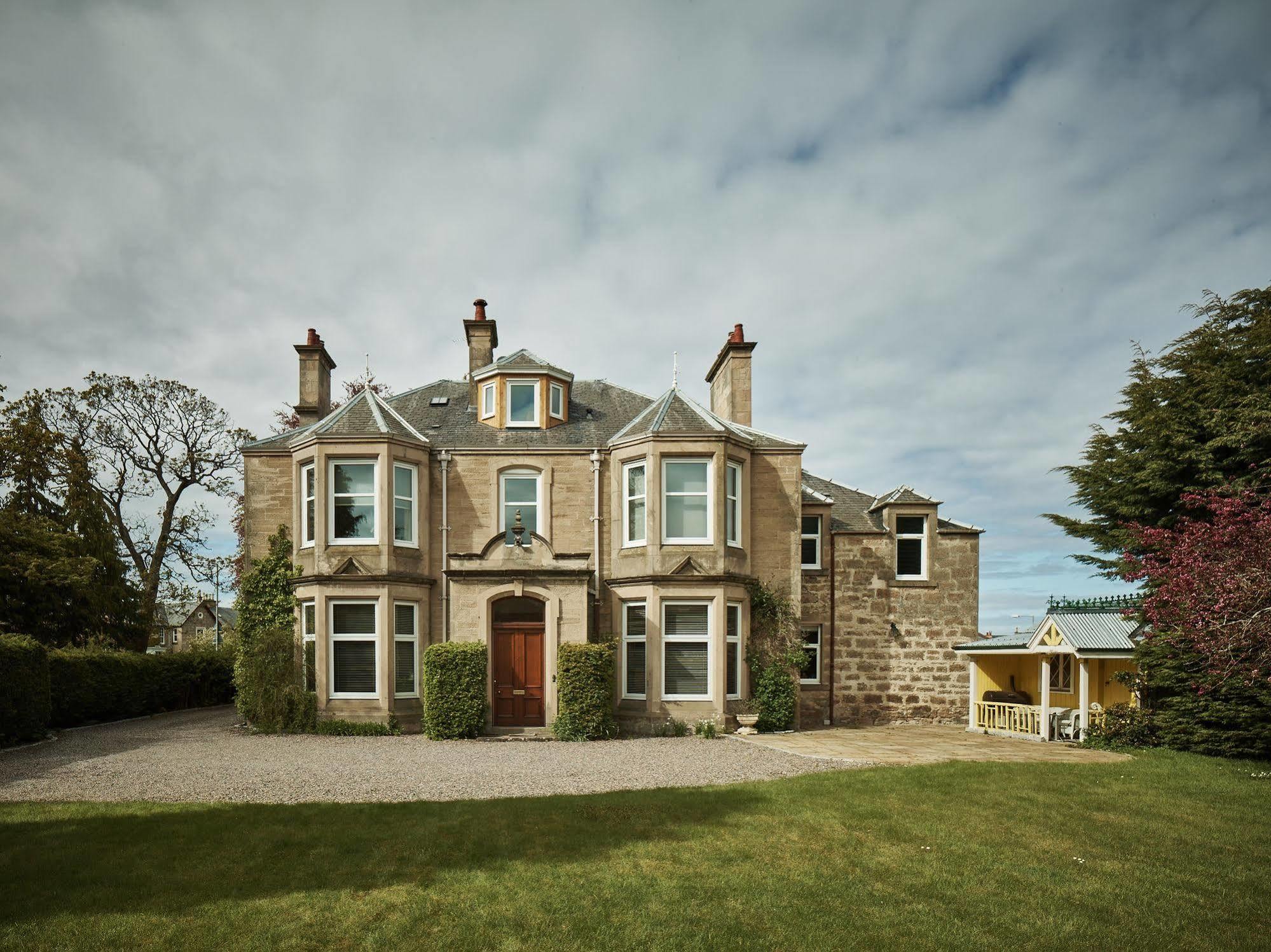 Bed and Breakfast Tali Ayer Nairn Exterior foto